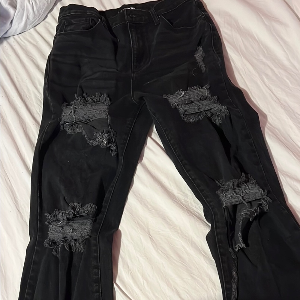 Black Distressed Jeans